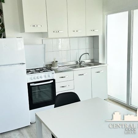 Lecce Central Flat - Attico Con Patio E Parcheggio Privato公寓 外观 照片