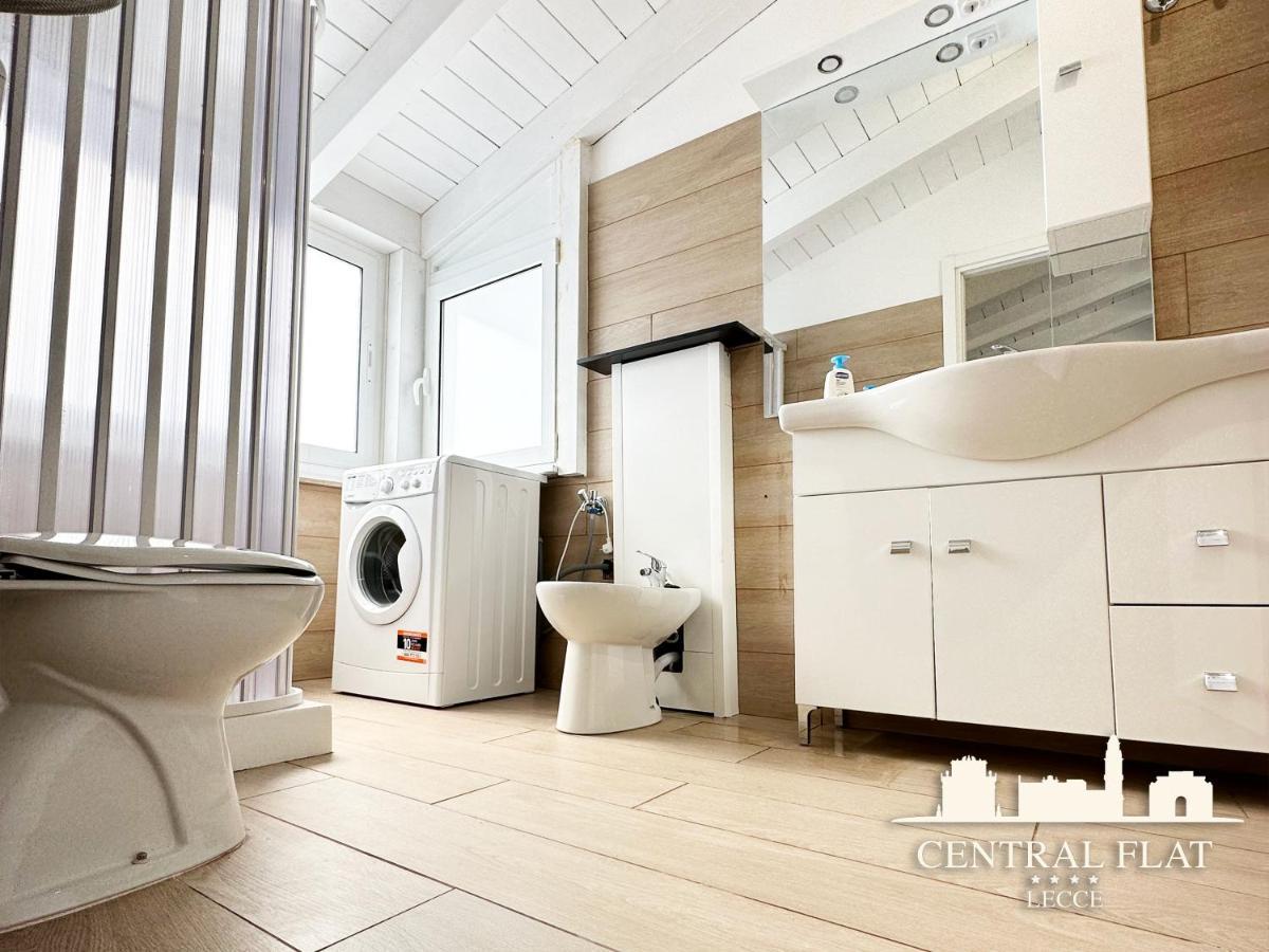 Lecce Central Flat - Attico Con Patio E Parcheggio Privato公寓 外观 照片